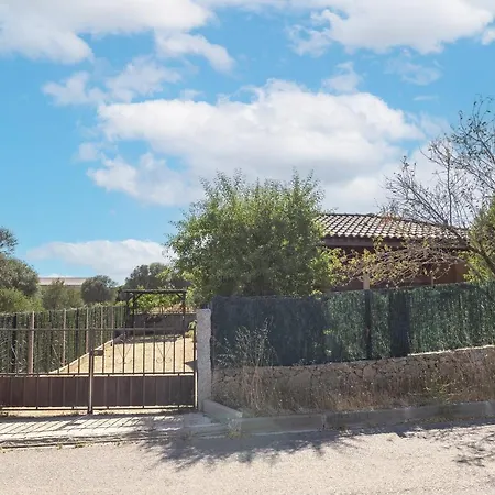Petite Maison En Bois Exotique *