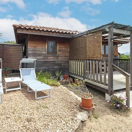 Nyaraló Petite Maison En Bois Exotique