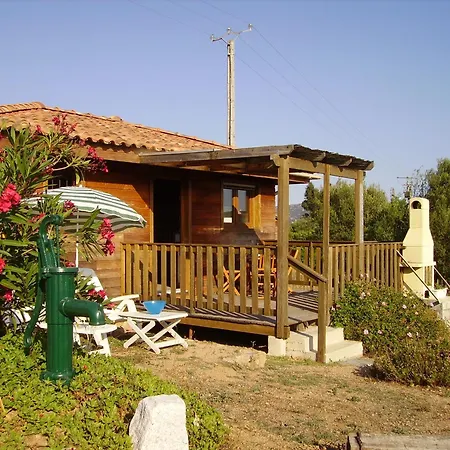 Petite Maison En Bois Exotique *