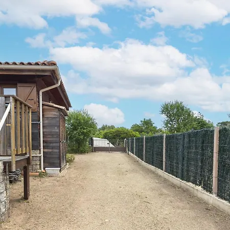 Petite Maison En Bois Exotique *