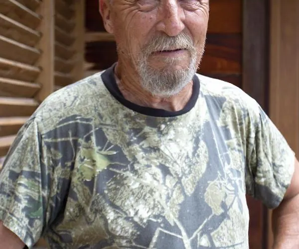 Petite Maison En Bois Exotique 度假居 菲加里